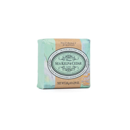 Naturally European Sea Kelp & Cedar milo 150 g – Aladdin Perfumery House